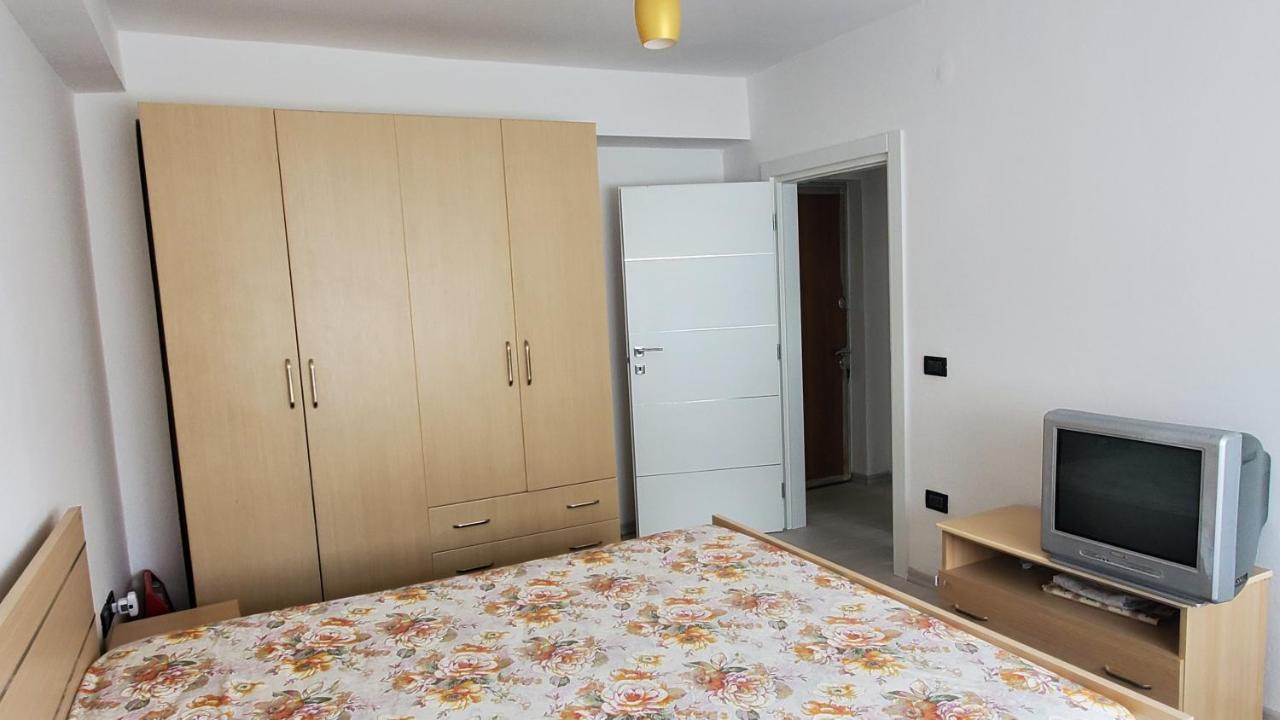 Olsi Apartment Vlore Exterior photo